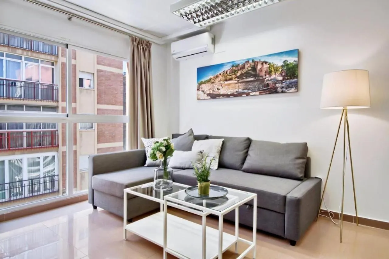 Amplio Piso Con Terraza Apartment Malaga Spain