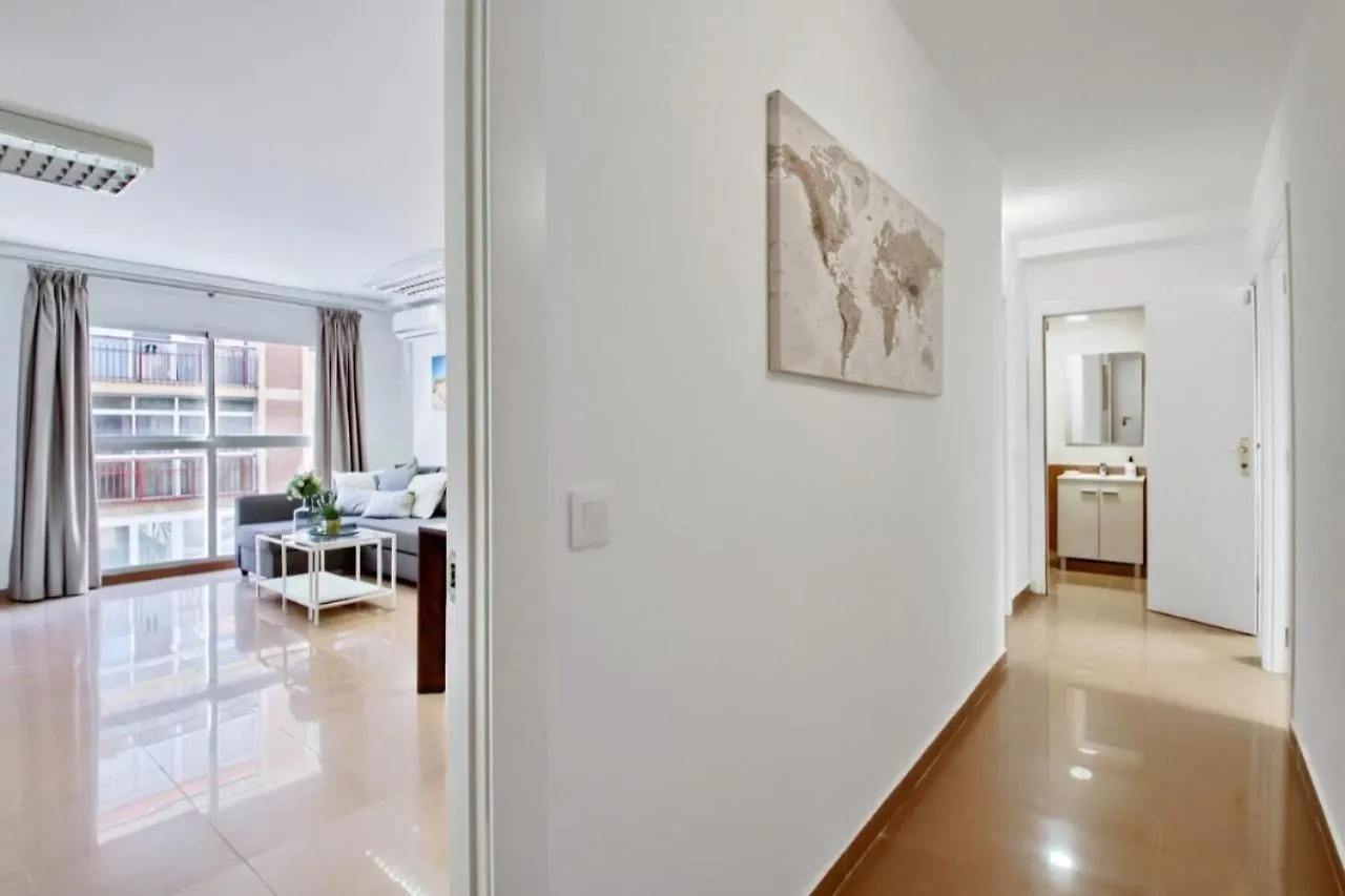 Amplio Piso Con Terraza Apartment Malaga