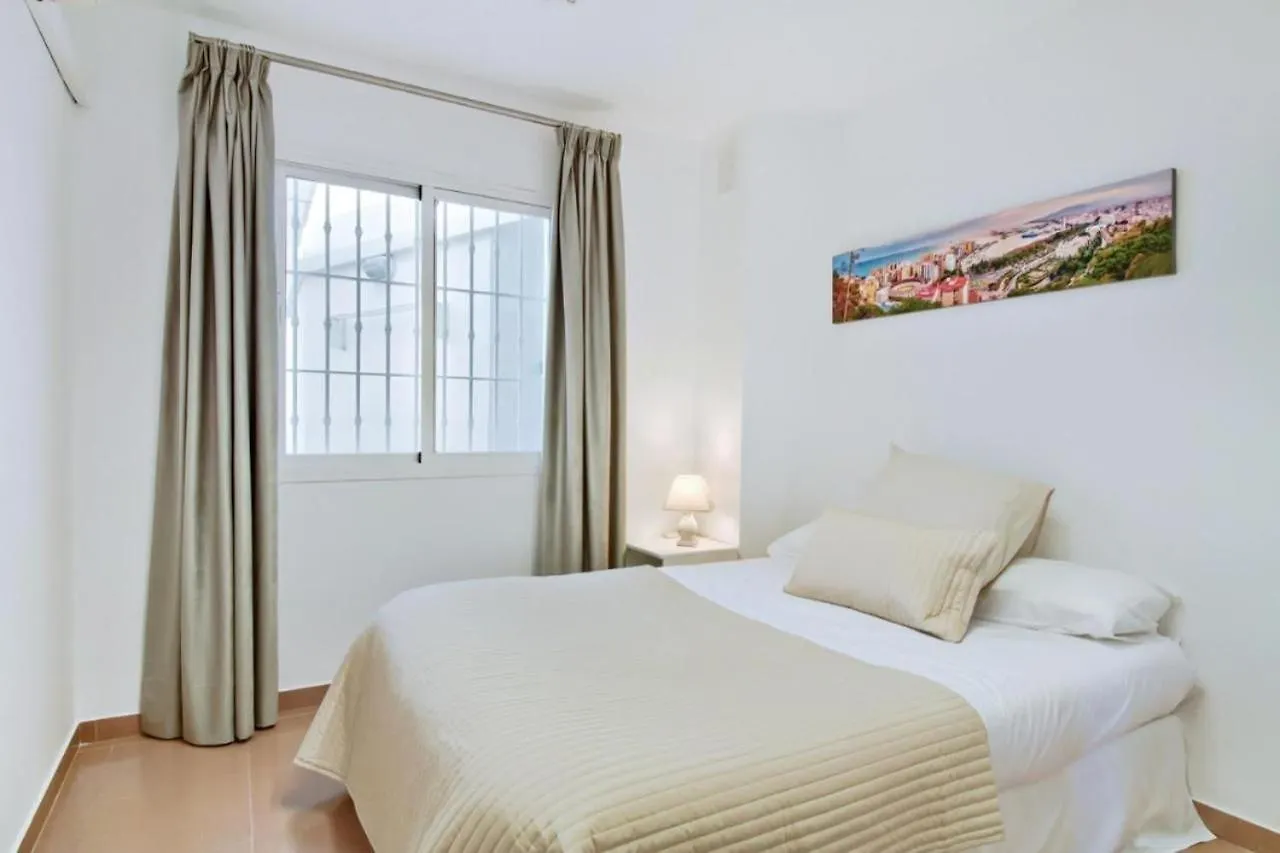 Amplio Piso Con Terraza Apartment Malaga